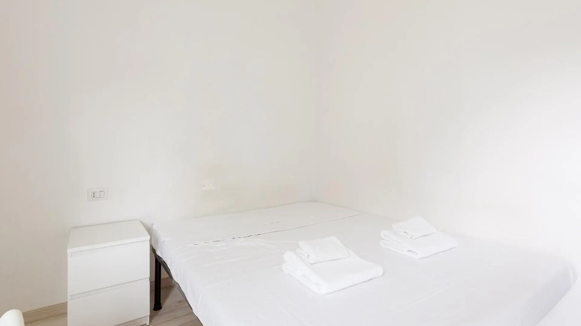 Apartment Cimiano M2 Cozy Studio With Balcony Mailand Italien