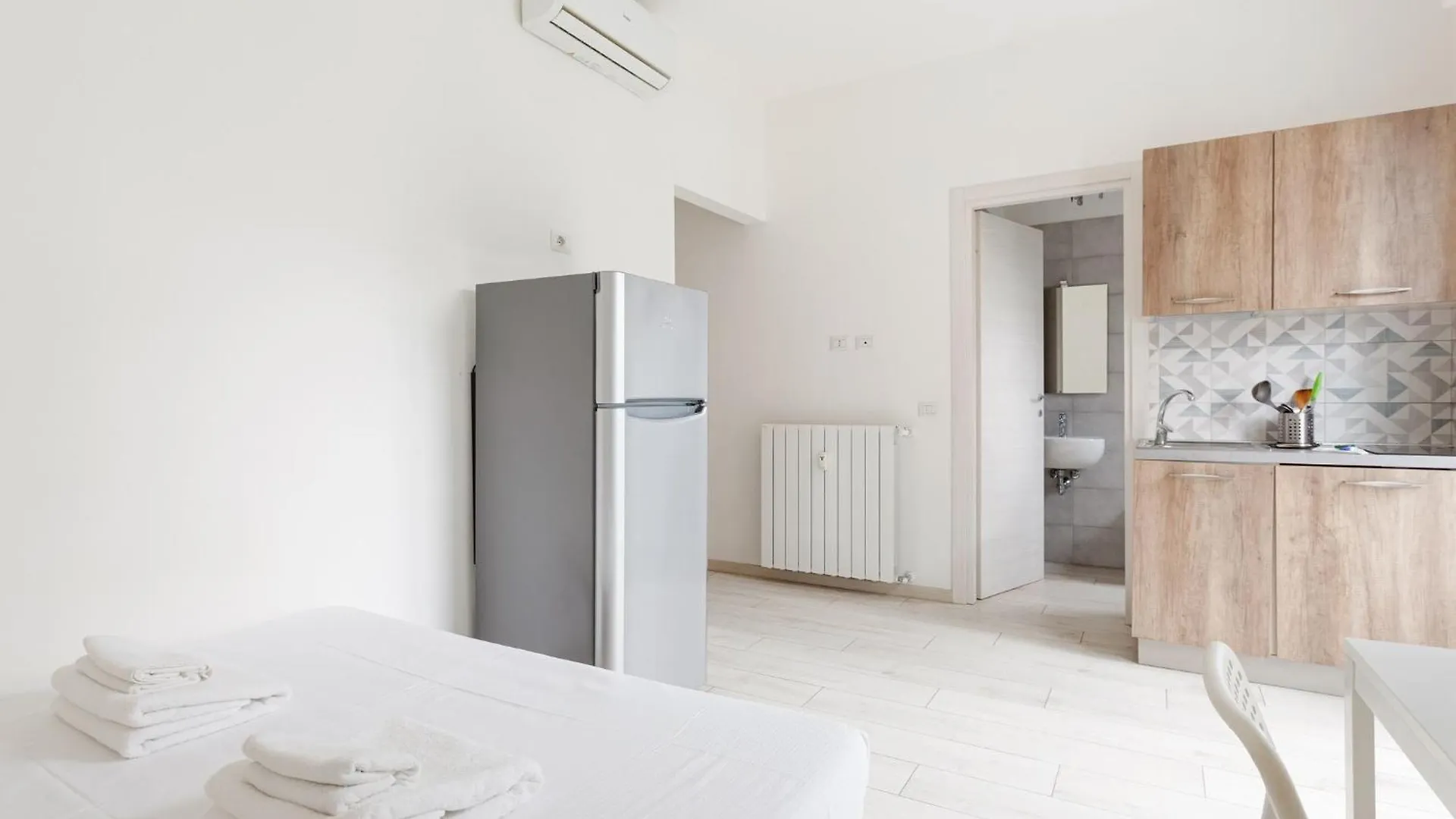 Appartement Cimiano M2 Cozy Studio With Balcony Milan